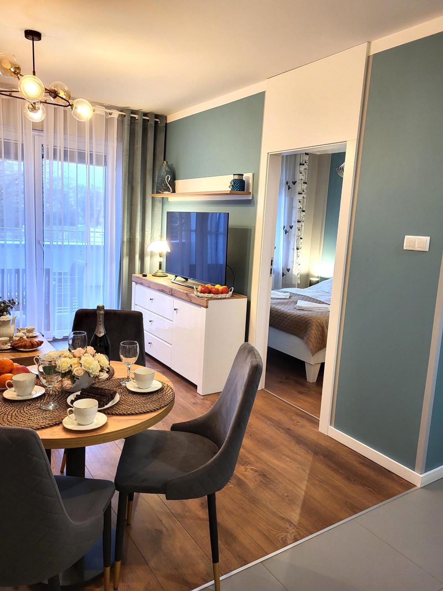Apartament - Miodowy Dom - Exspanse Kołobrzeg Exterior foto